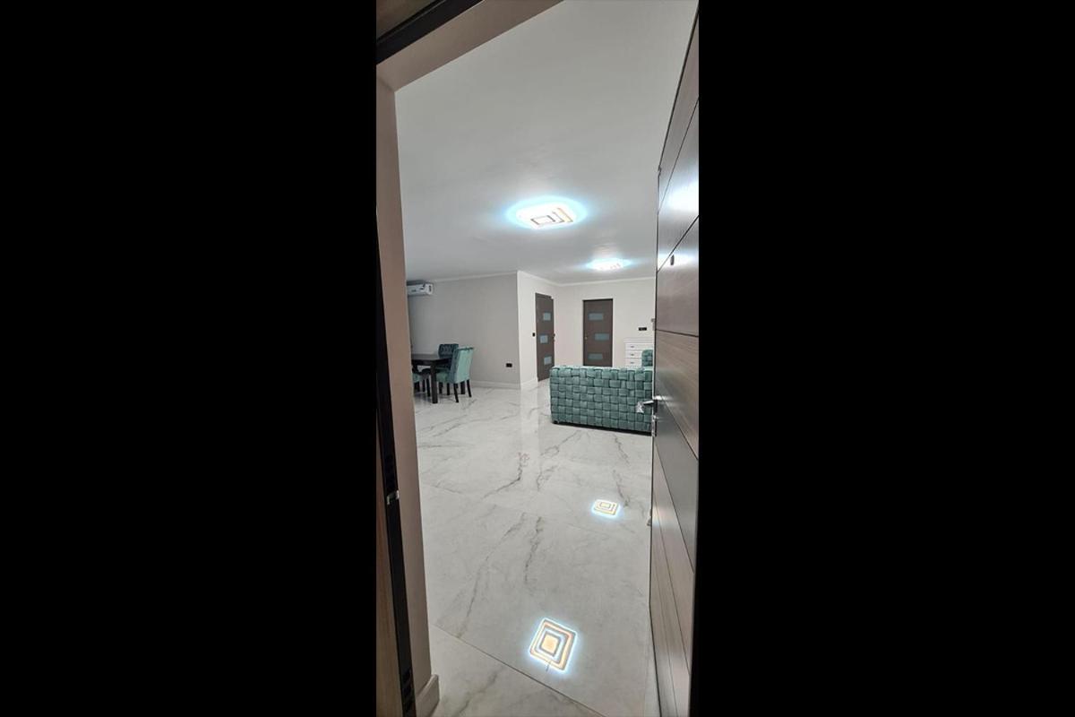 Moky Rezident Appartement Arad Buitenkant foto